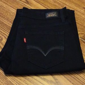 Black levi jean